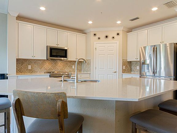 5th image of 10490 Casella Way APT 102