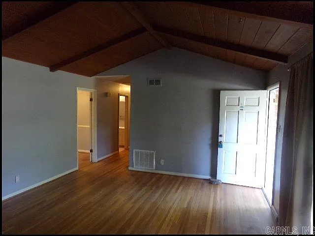 3 bed, 2.0 bath, 1225 sqft, $1,475 — Photo 3