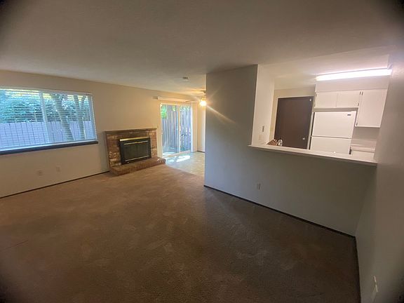 4th image of 5803 13th Ave SE APT C