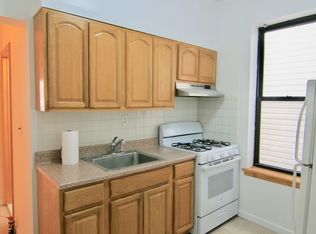 30-68 47th St #1R, Astoria, NY 11103