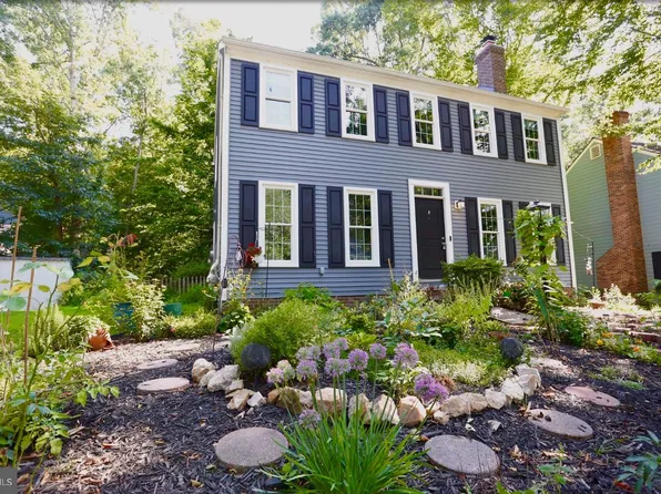 12004 Farrabow Ln, Woodbridge, VA 22192