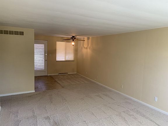 3rd image of 204 E Oak Cliff Ct APT 2