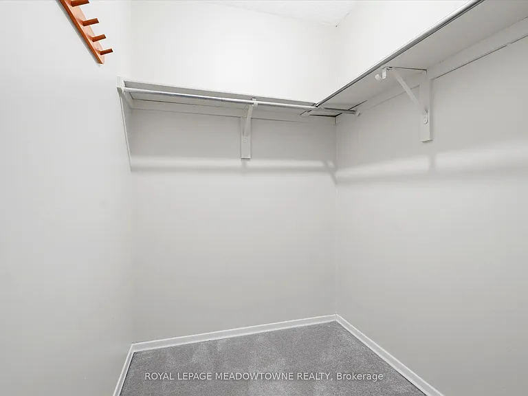 3835 Lake Shore Blvd W #207 — Photo 16