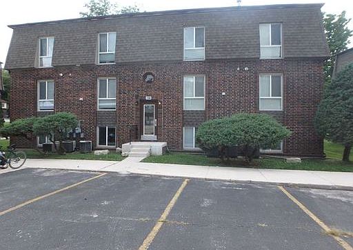 3rd image of 1806 E Broadway APT 1E