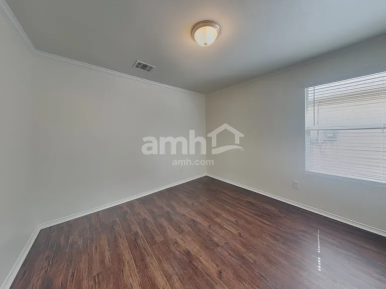 9921 Thomas Jefferson Dr — Photo 17