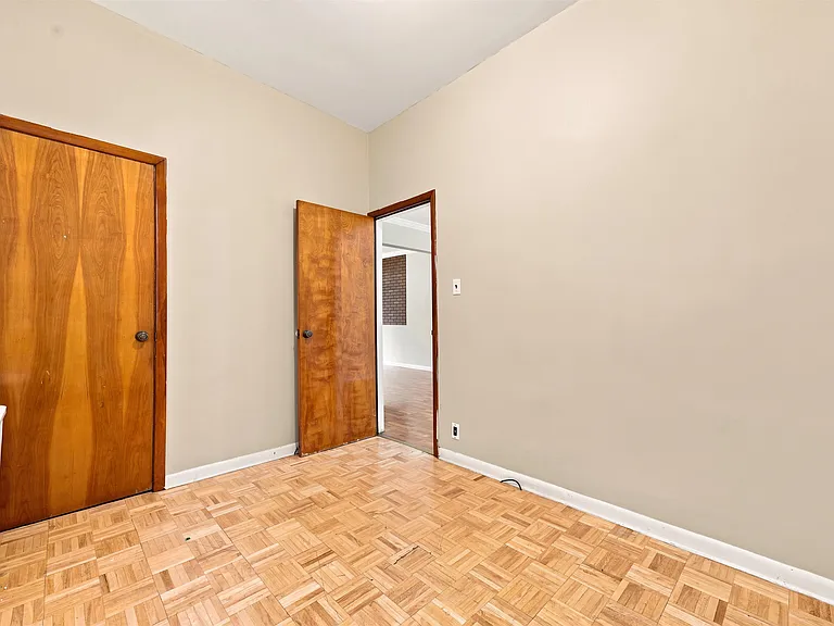 129 W 28th St #1 — Photo 15