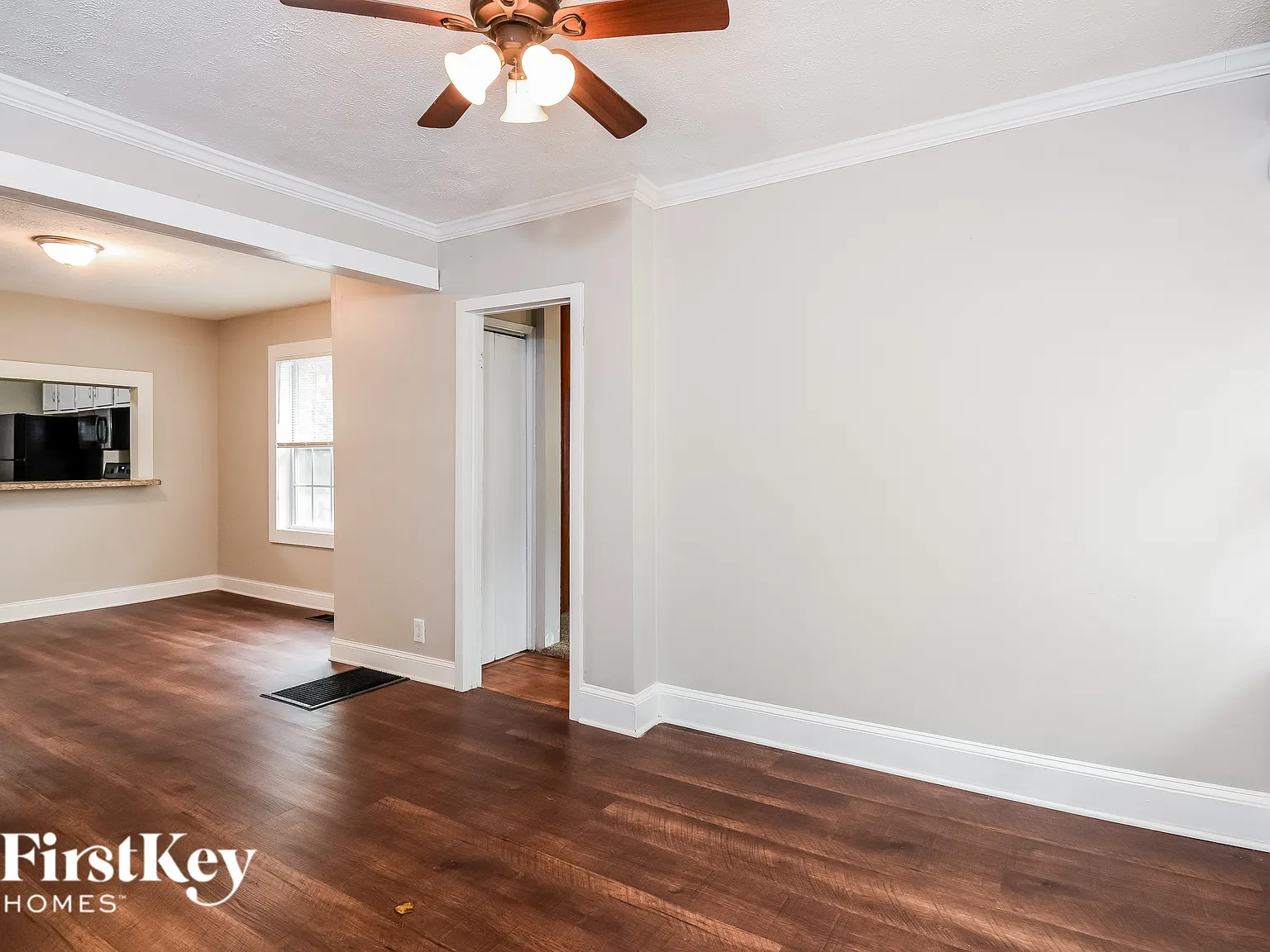 2 bed, 1.0 bath, 1010 sqft, $1,870 — Photo 3