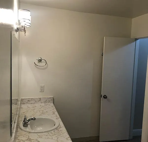 3204 Avenida Del Presidente #6 — Photo 4