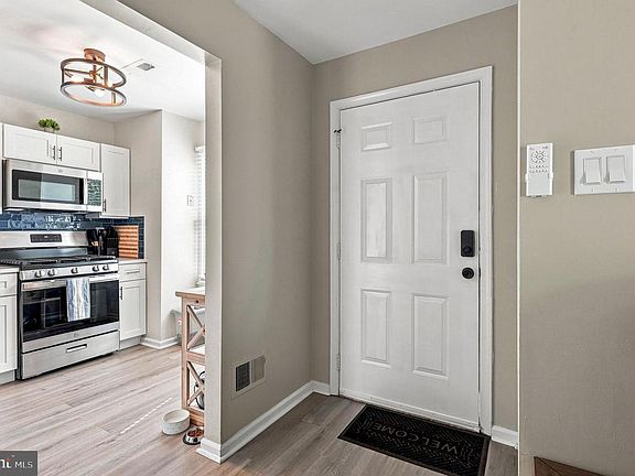5th image of 501 Cascade Ct