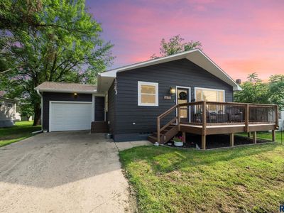 611 E 3rd St, Bridgewater, SD, 57319