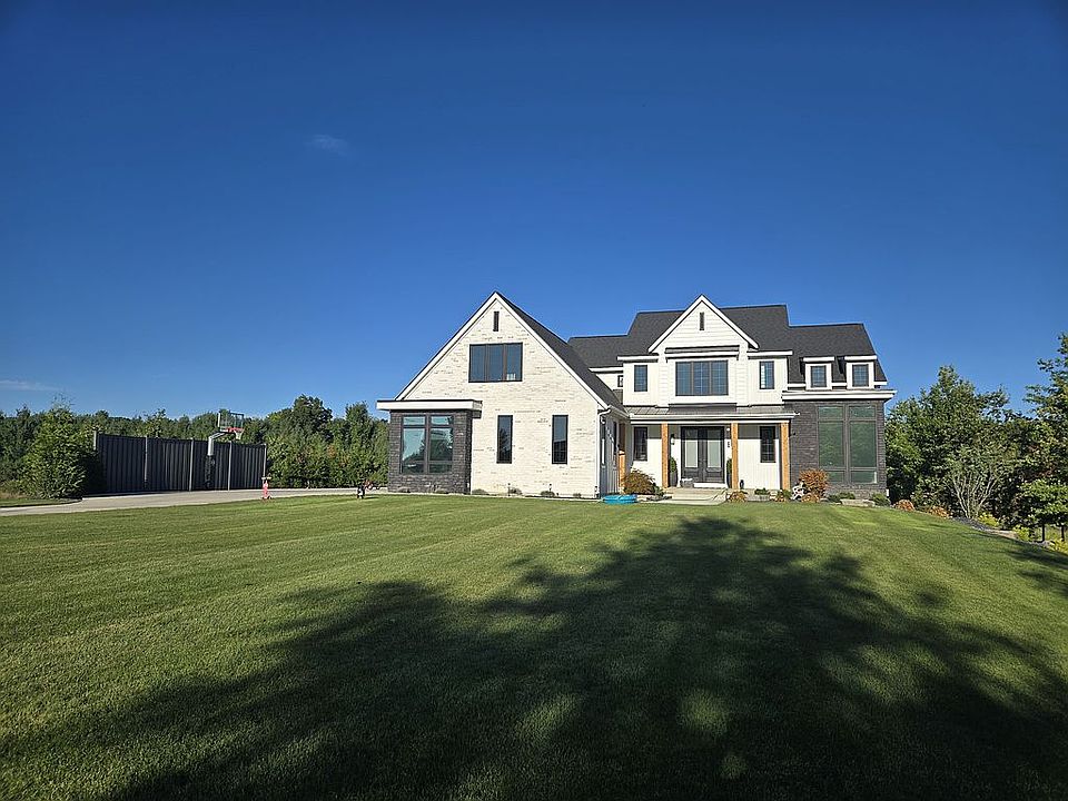 2nd image of 5934 Golden Hollow Dr SE