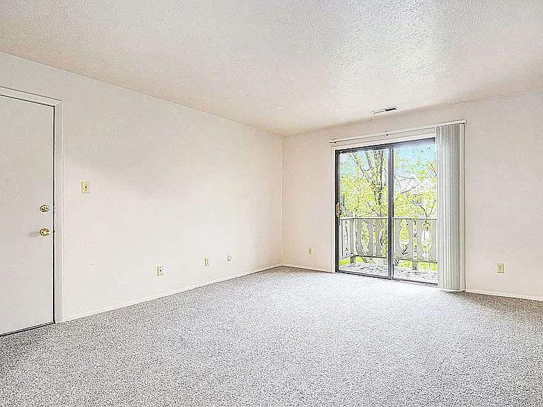 Wingate Apartments — Photo 18