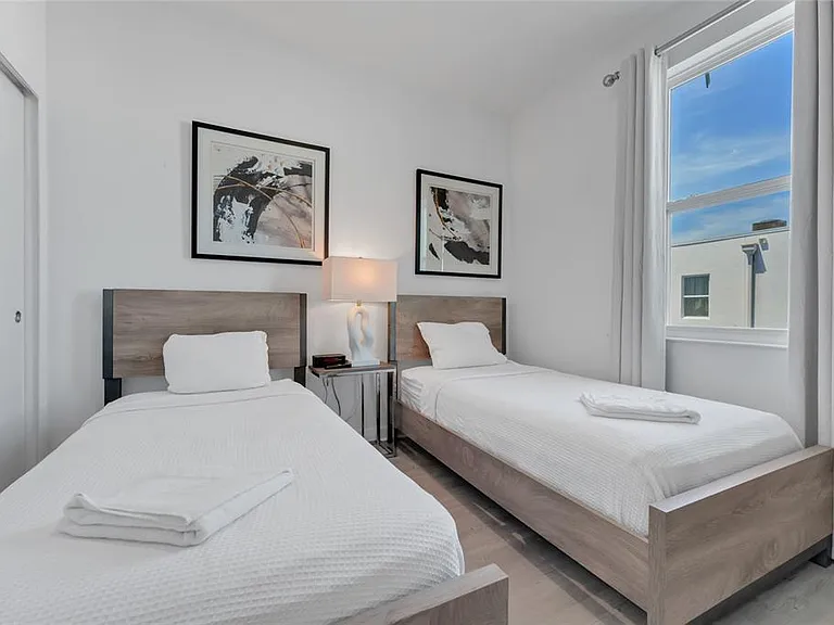 395 Famagusta Dr — Photo 28