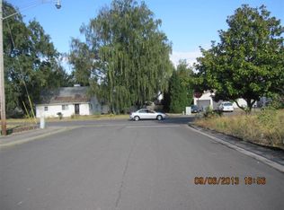 492 24th Ave SE, Albany, OR