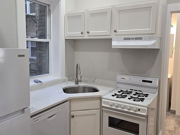 2nd image of 1183 Commonwealth Ave #5