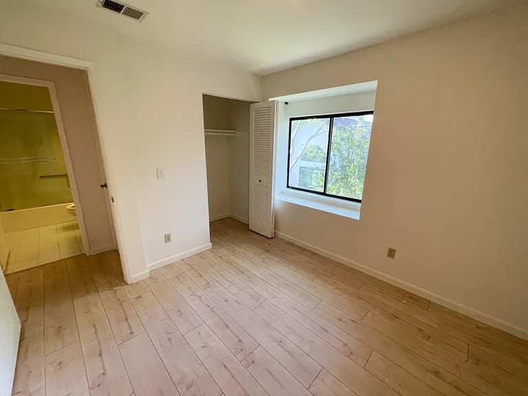 15 Picadilly Ct — Photo 12