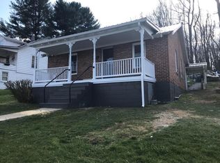 734 Goolsby St, Marion, VA 24354
