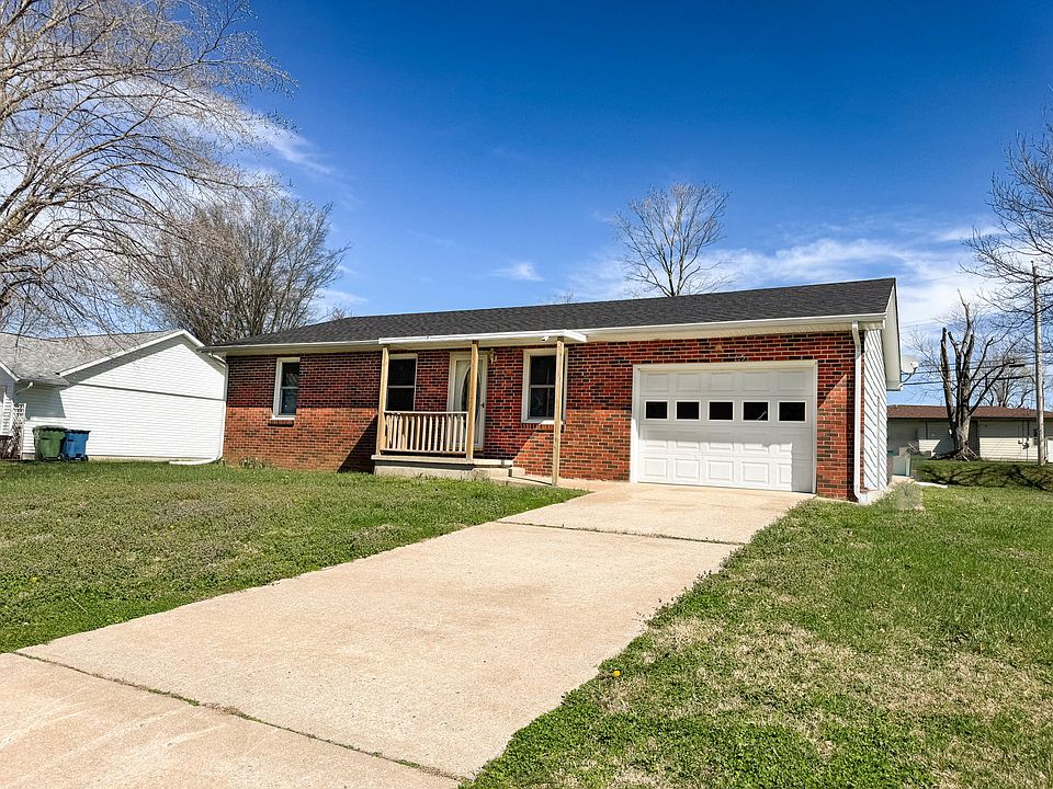 1st image of 105 Evergreen Dr