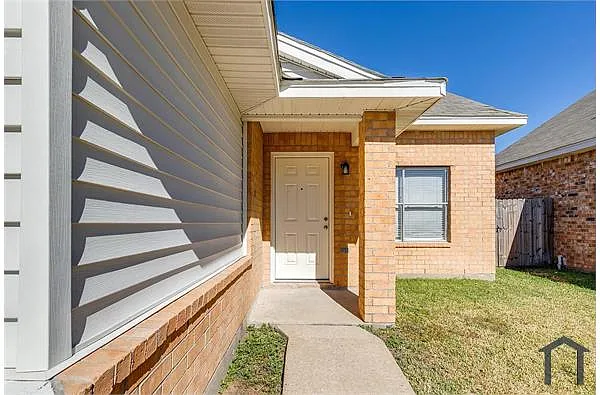Building Photo - 7732 Ellis Dr