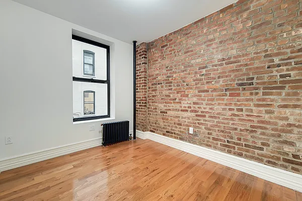 Rented by MAPT Residential LLC | media 7