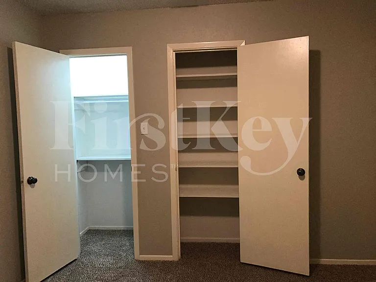 2710 Peachtree Ln — Photo 40