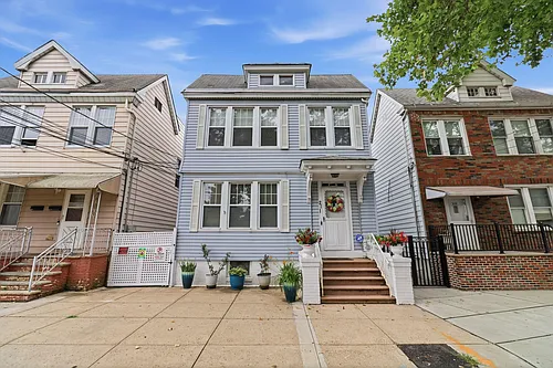 211 McAdoo Ave #2 Photo 1