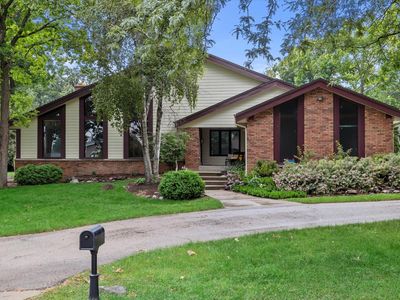 4047 South Shady Lane COURT, Greenfield, WI, 53228