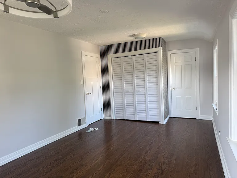 6414 N Christiana Ave — Photo 12