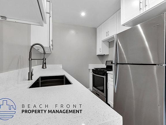 3rd image of 318 E Hazel St #60485449