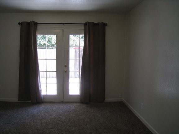 4th image of 339 Greenoch Way #341