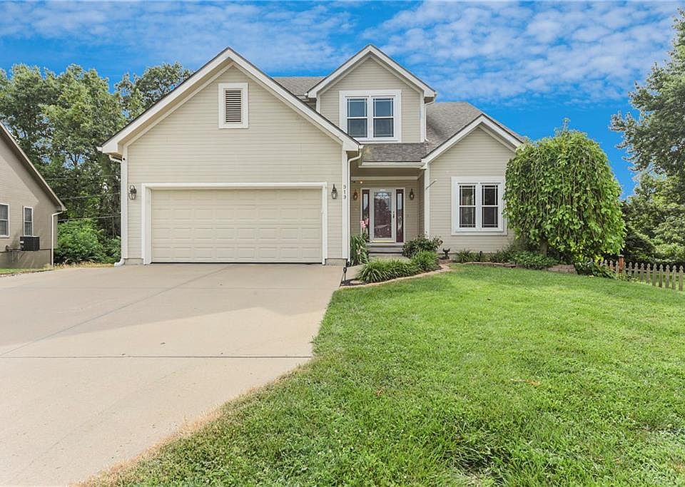 1st image of 919 Parkway Ct
