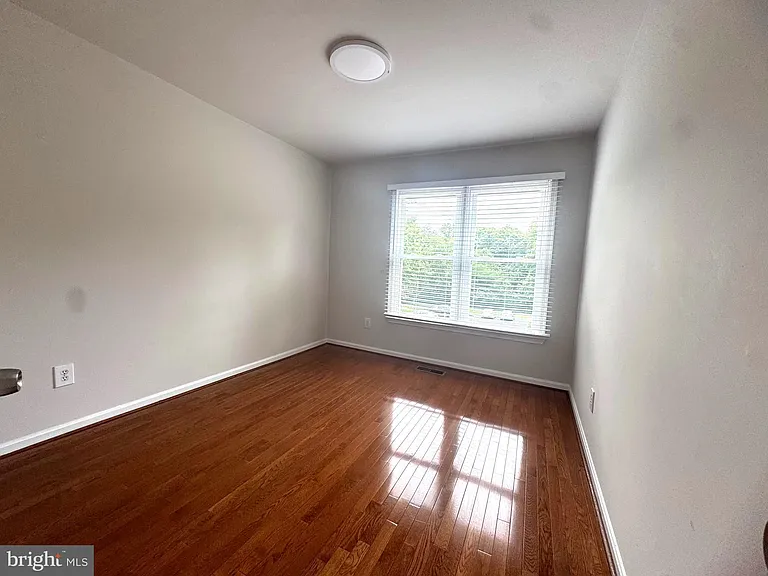5316 Ridley Ct — Photo 17