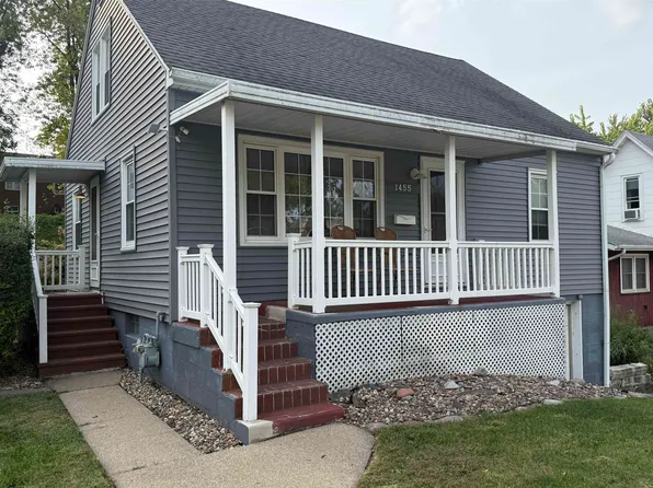 1455 Adair St, Dubuque, IA 52001