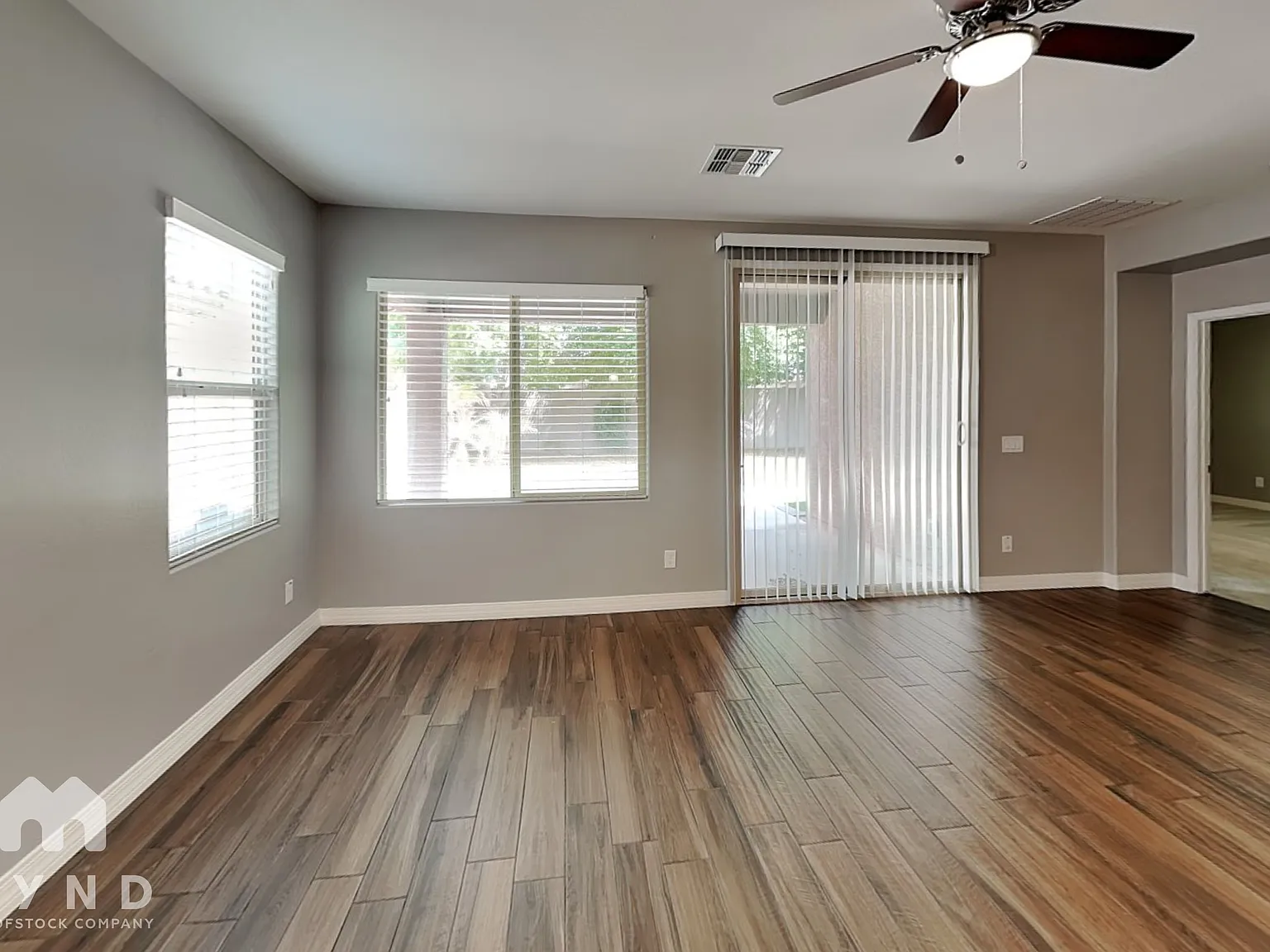 3 bed, 3.0 bath, 1888 sqft, $2,175 — Photo 3
