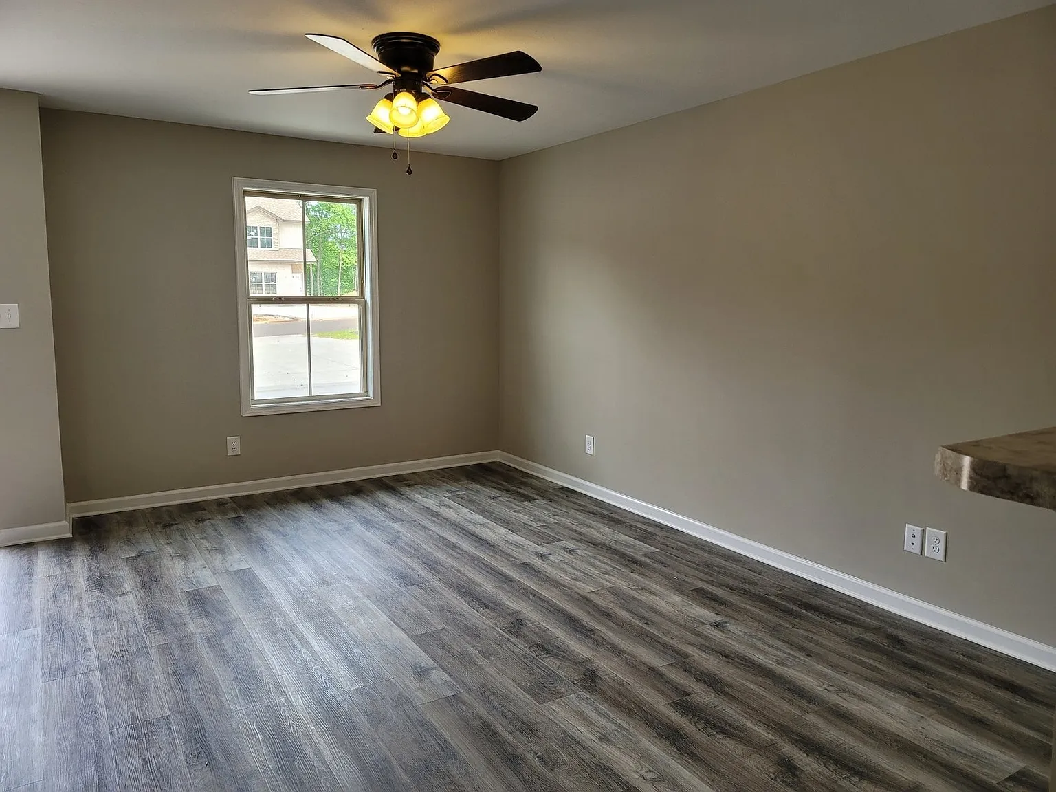 2 bed, 2.5 bath, 1153 sqft, $1,225 — Photo 4