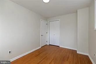 410 Woodlawn Ave — Photo 16