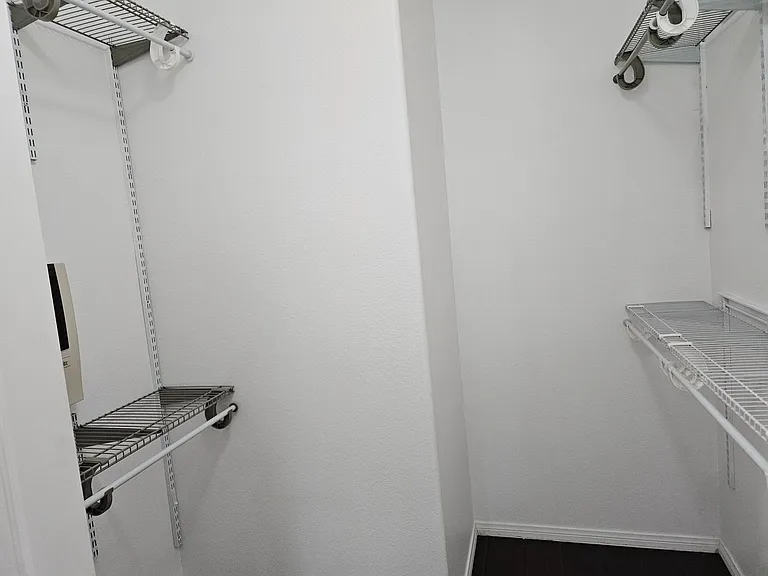 7349 Trailside Park Ct — Photo 31