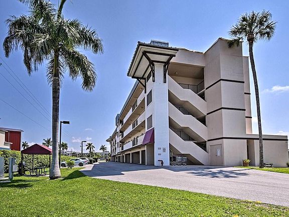 2nd image of 801 River Point Dr APT 101A