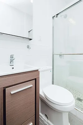 Rented by Nooklyn NYC LLC | media 37