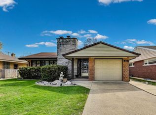 621 N Hamlin Ave, Park Ridge, IL 60068