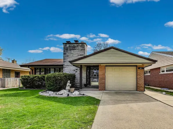 621 N Hamlin Ave, Park Ridge, IL 60068