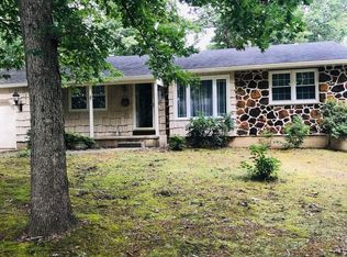 11 Bridge Dr, Turnersville, NJ 08012