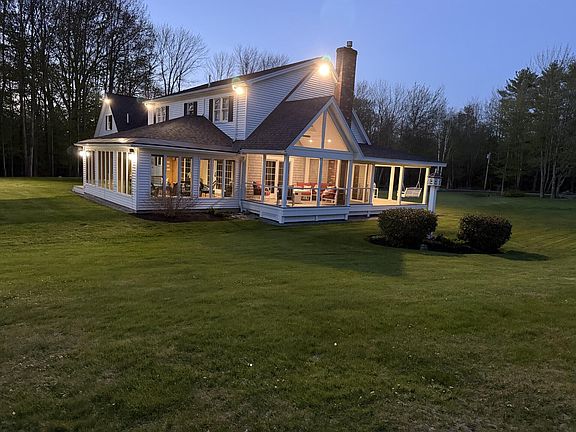 4th image of 121 Waters Hill Road