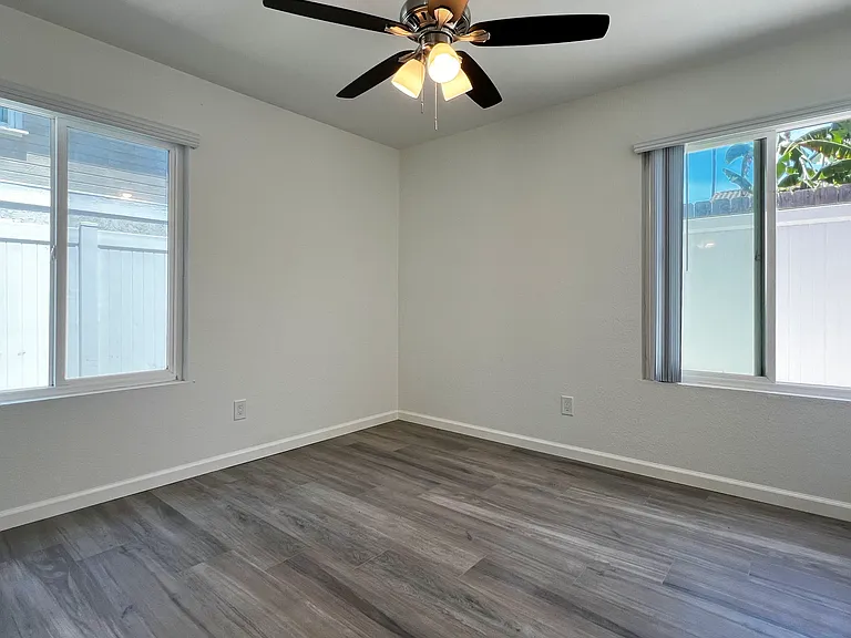 Florida Street Apartments — Photo 28