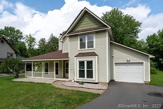 1st image of 16 Arrowwood Circle #16