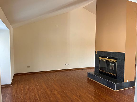 3rd image of 12263 Lakeview Trl