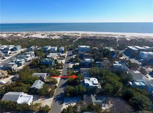 7 W 16th St, Barnegat Light, NJ 08006