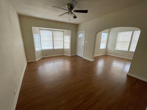 3rd image of 815 Topeka Blvd #A