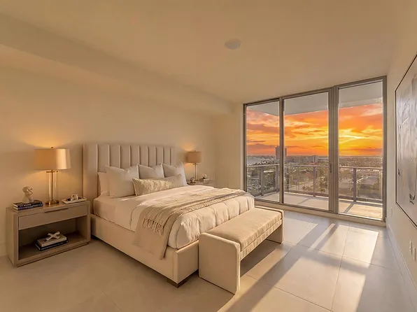 220 Lake Shore Drive #1011, Lake Park, FL 33403