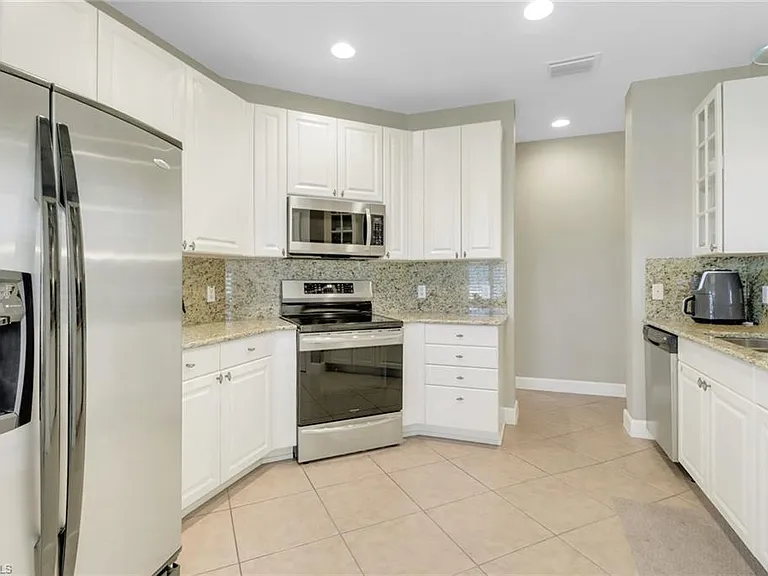 9208 Quartz Ln #102 — Photo 10